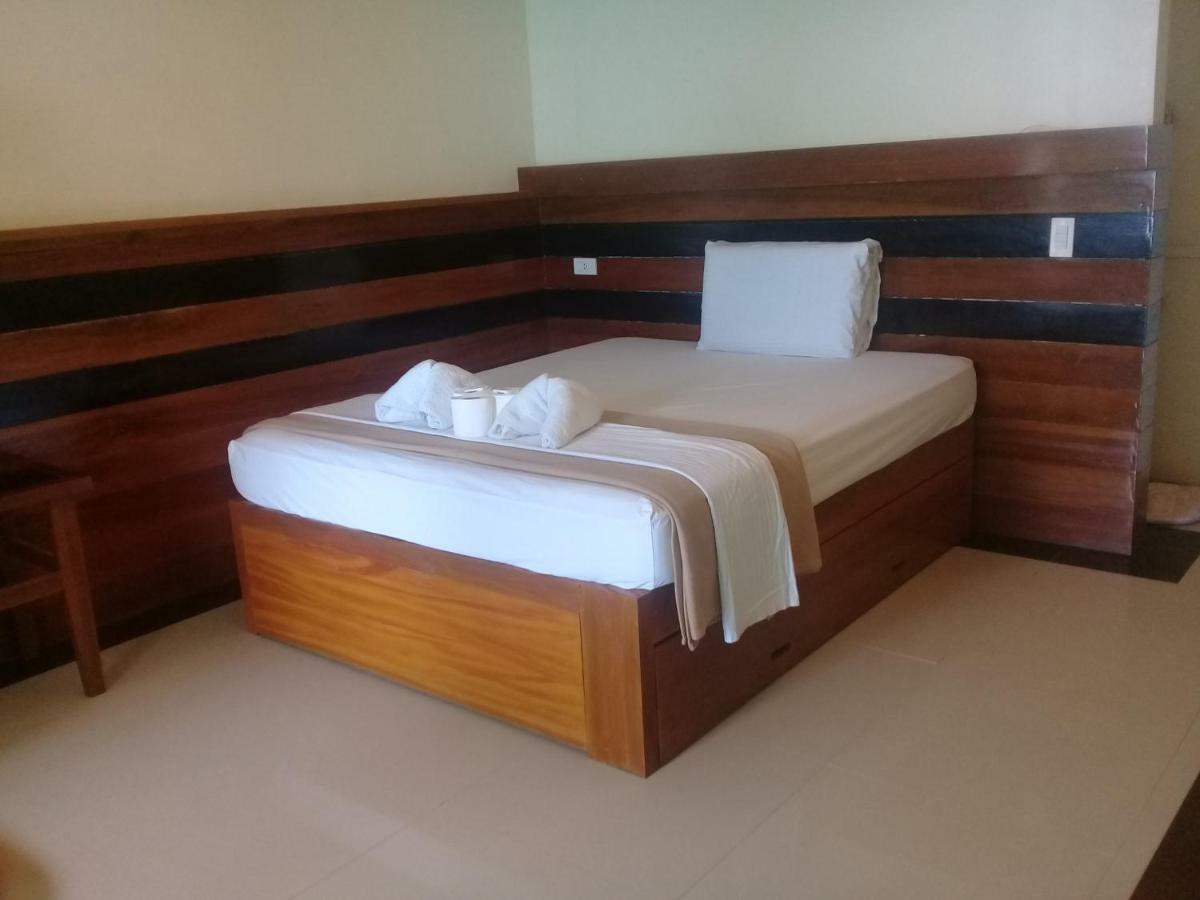 Rainforest Beach Hotel Эль-Нидо Экстерьер фото